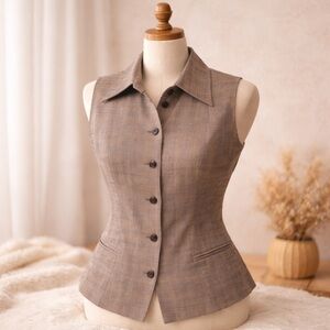 Banana Republic Wool Silk Blend Vest Women’s Size 10 Gray/Brownish Button Front